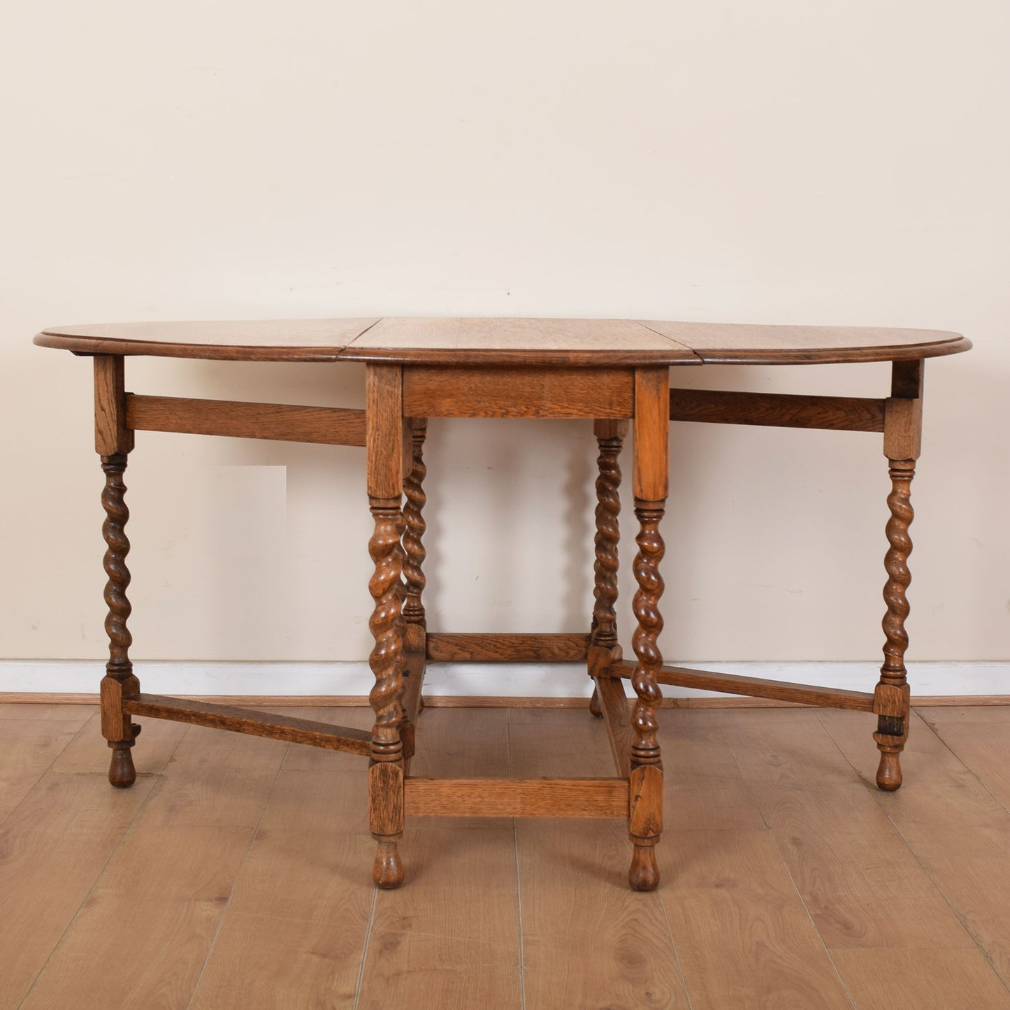 Oak Barley Twist Dining Table with Four Chairs