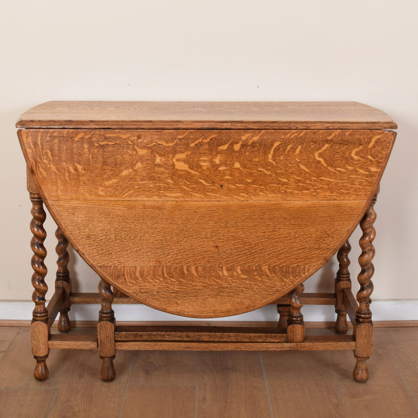 Oak Barley Twist Dining Table with Four Chairs