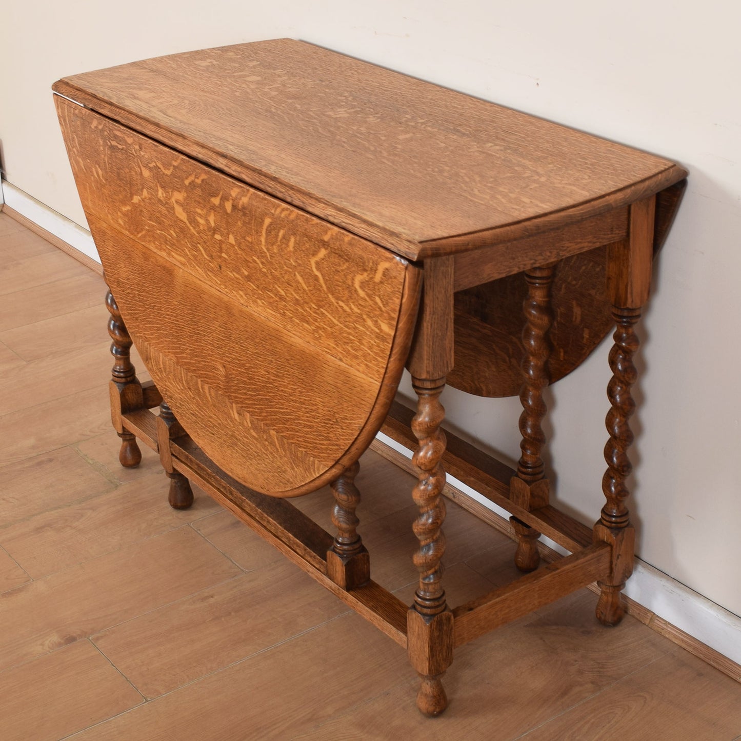 Oak Barley Twist Dining Table with Four Chairs