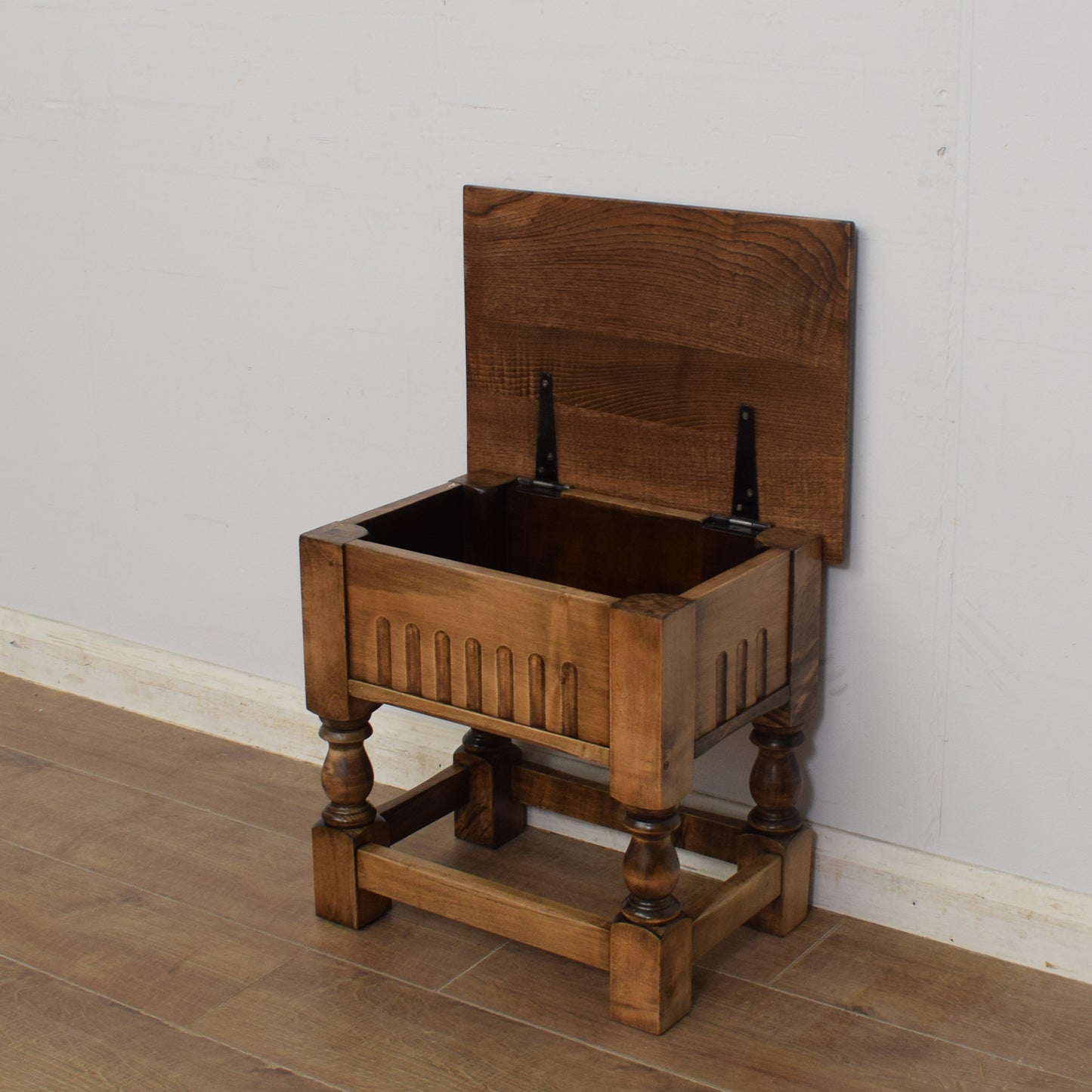 Small Oak Box