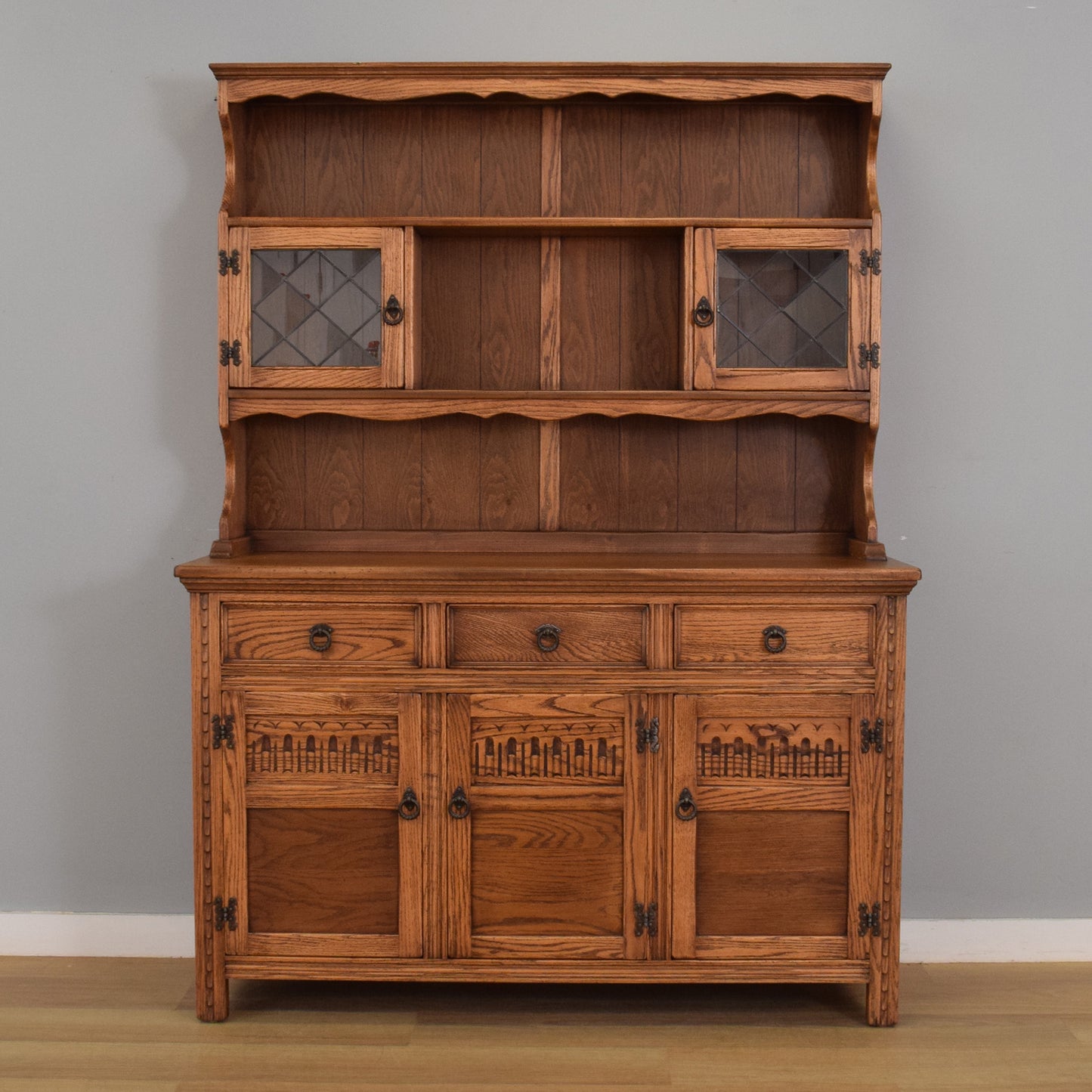Large Jaycee Oak Dresser