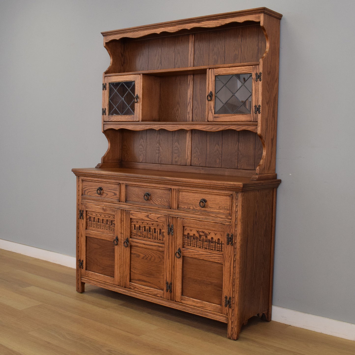 Large Jaycee Oak Dresser