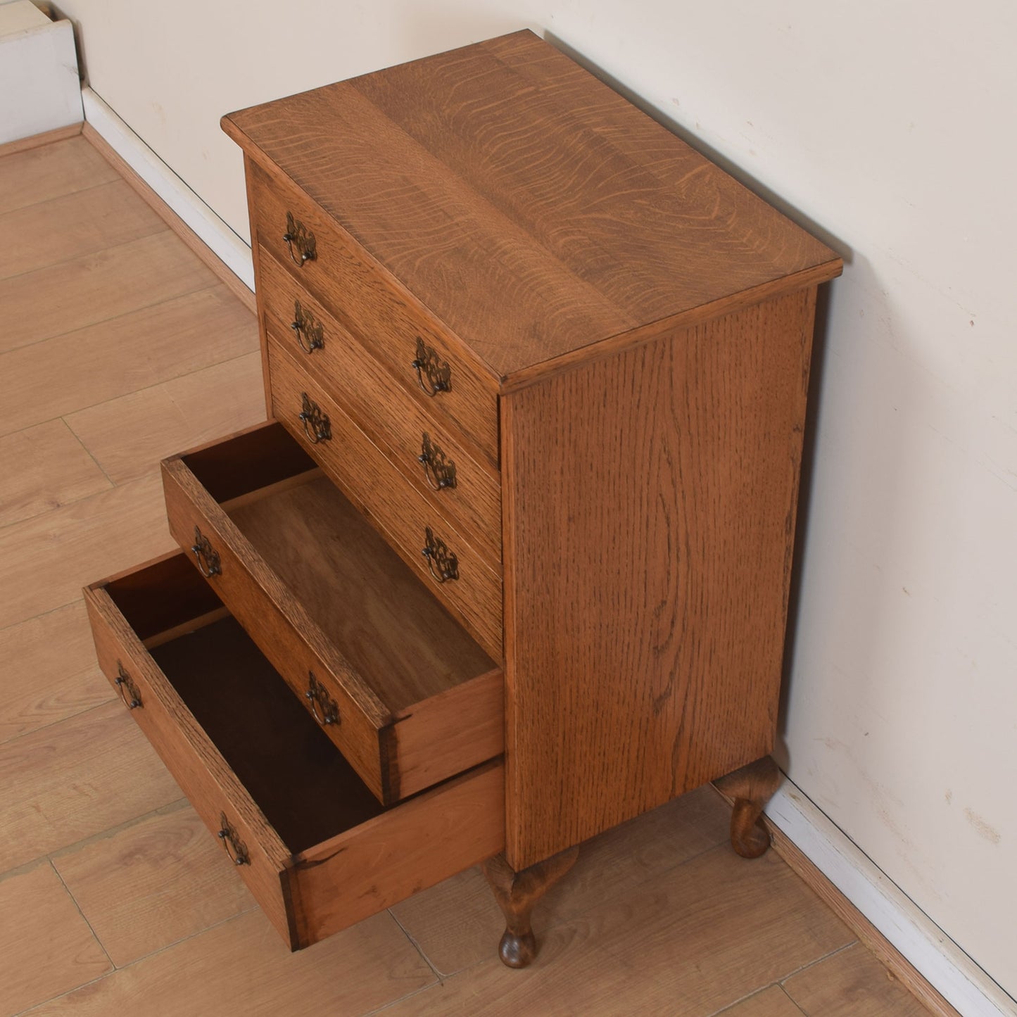 Small Oak Chest Of Drawers