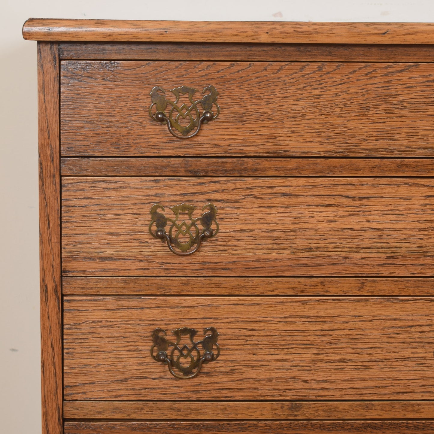 Small Oak Chest Of Drawers