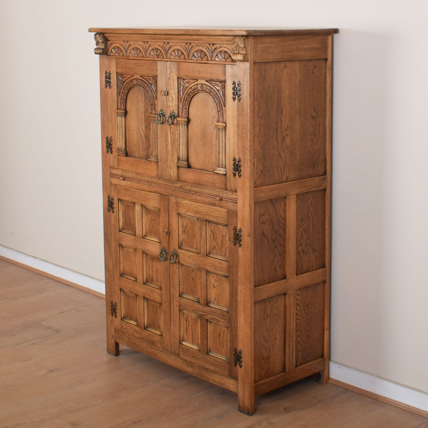 Bevan Funnell Drinks Serving Cabinet
