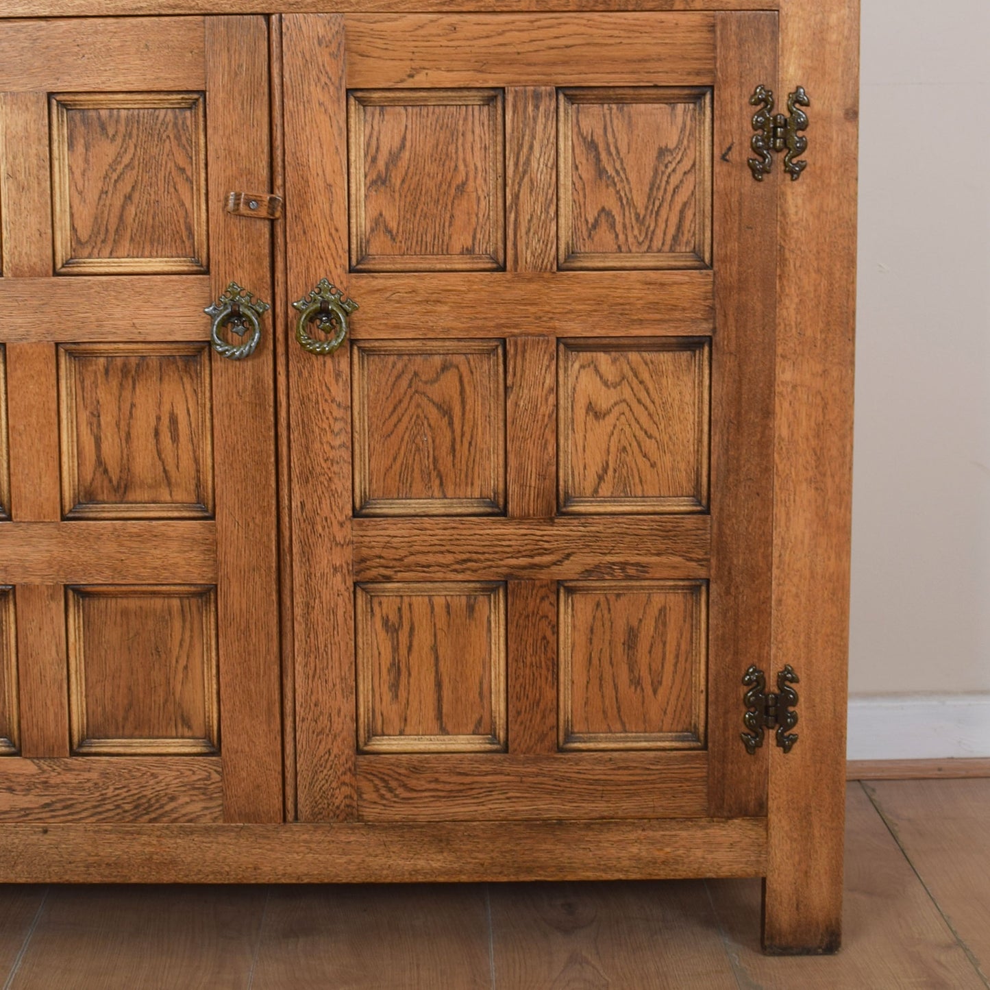 Bevan Funnell Drinks Serving Cabinet