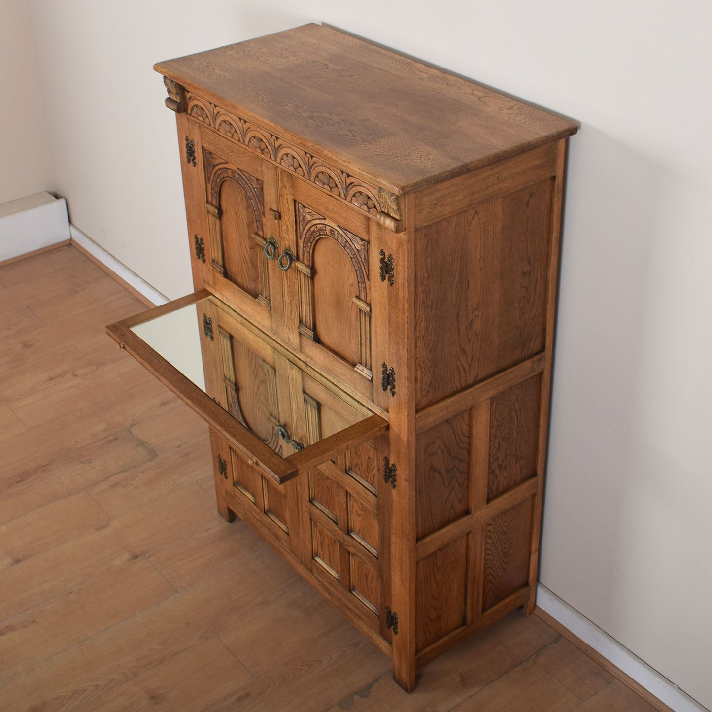 Bevan Funnell Drinks Serving Cabinet