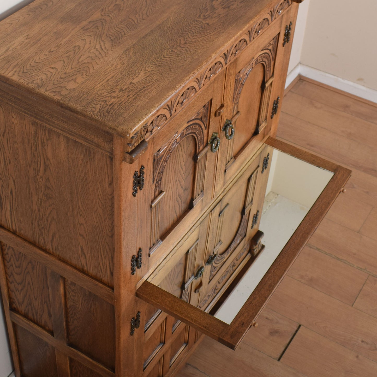 Bevan Funnell Drinks Serving Cabinet