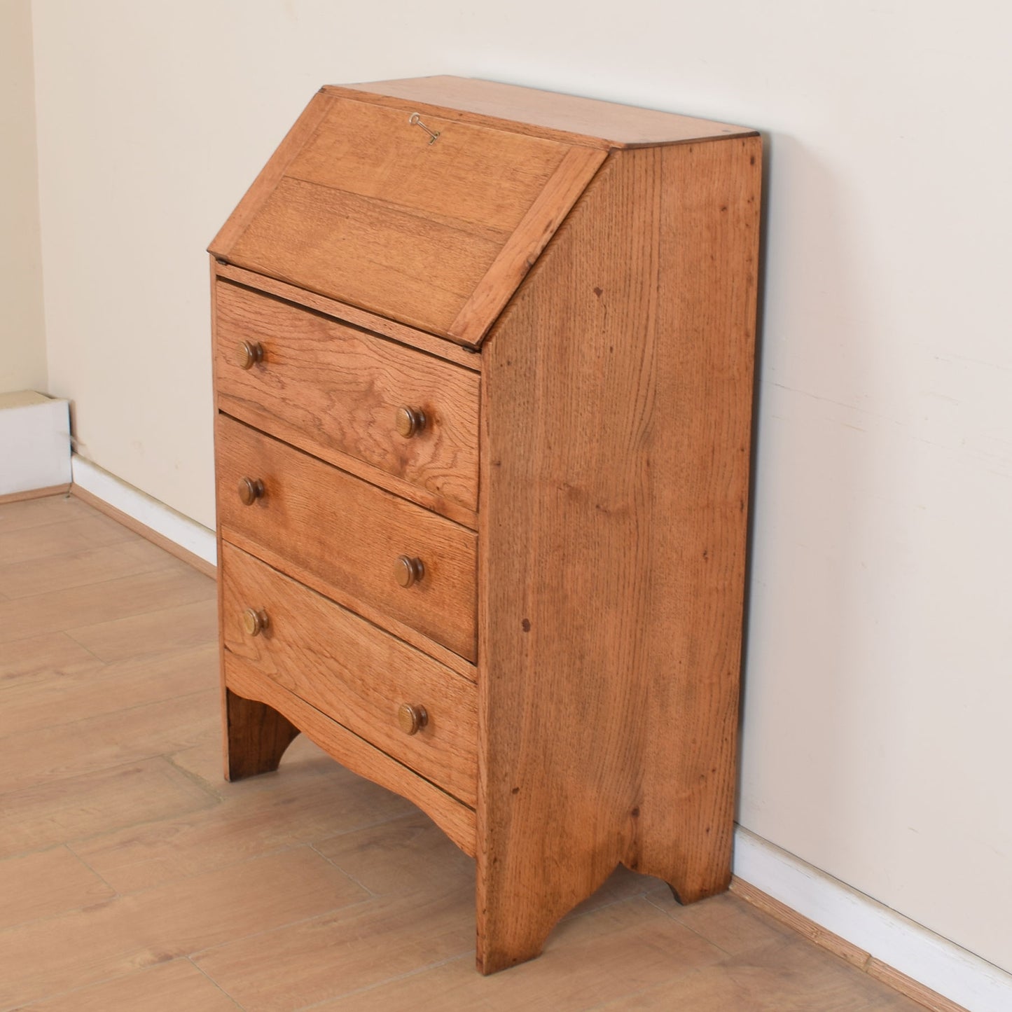 Oak Bureau