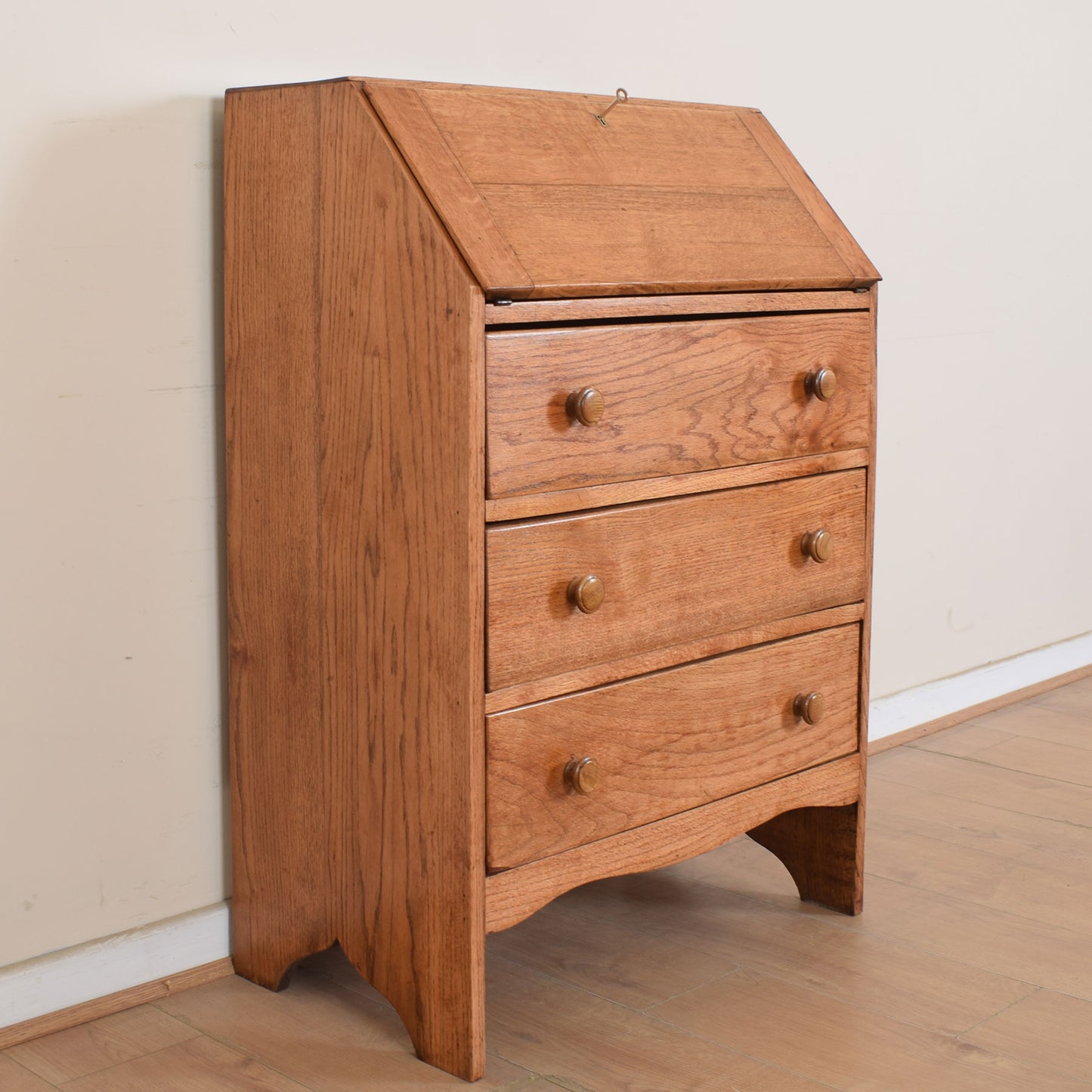 Oak Bureau