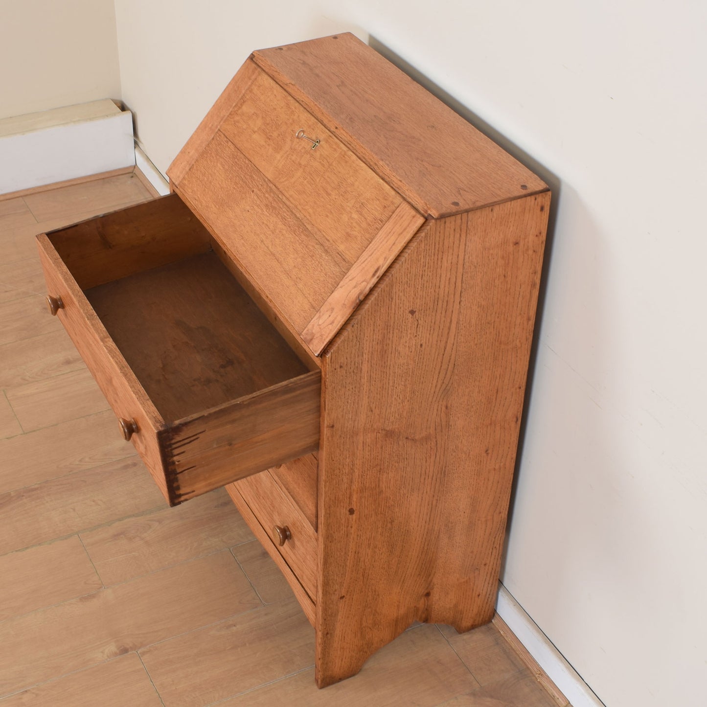 Oak Bureau