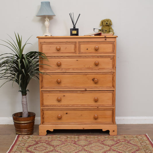 Pine Chest of Drawers