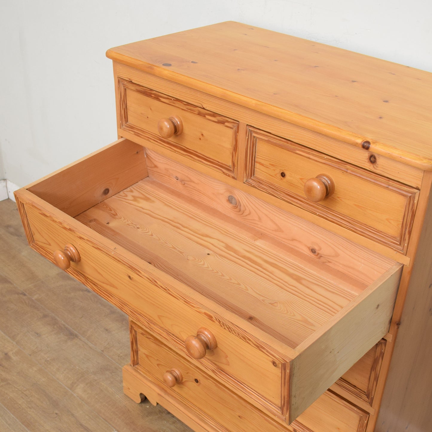 Pine Chest of Drawers