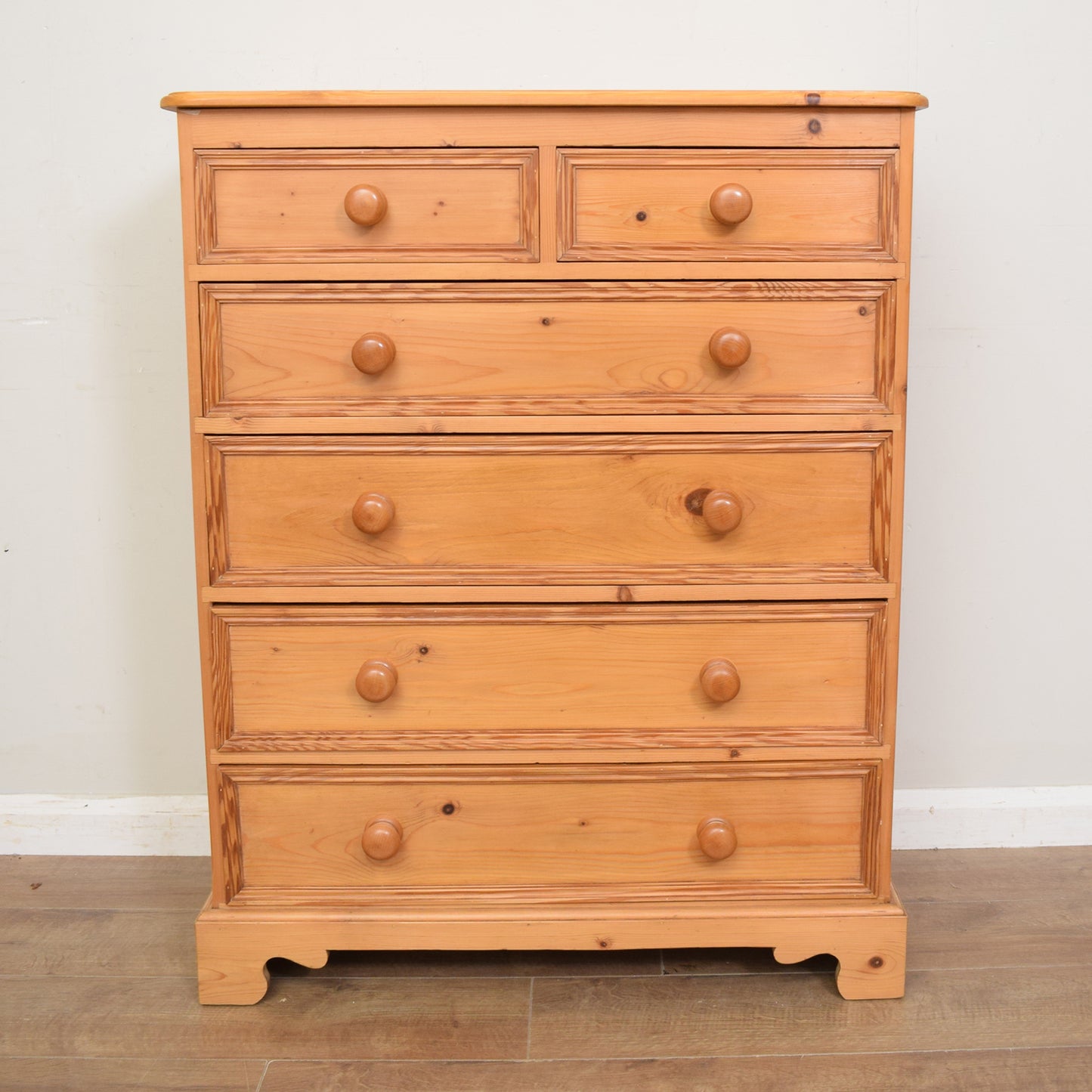 Pine Chest of Drawers