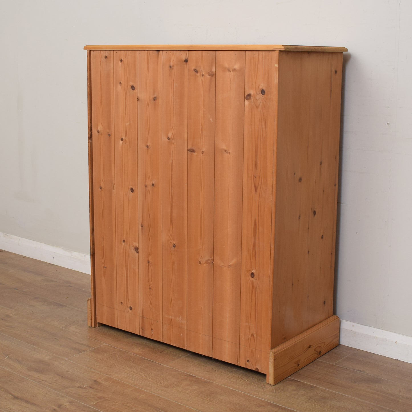 Pine Chest of Drawers