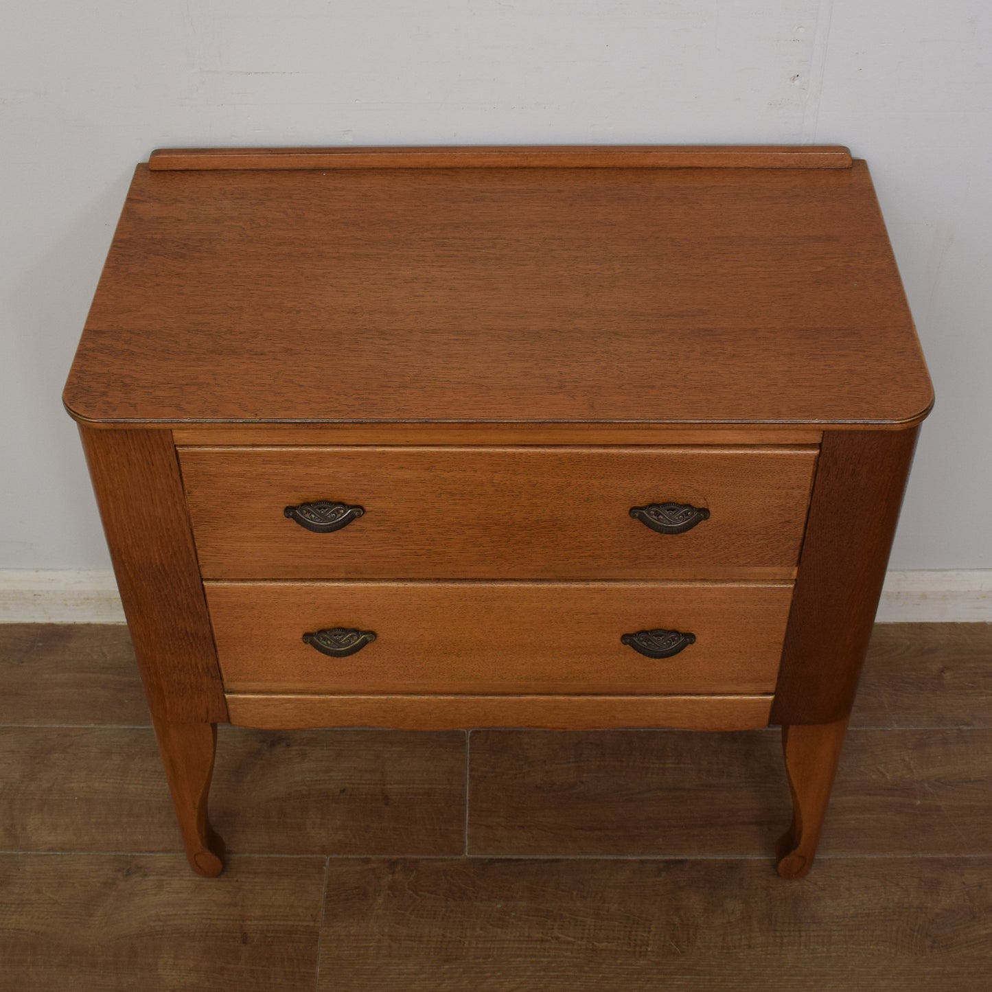 Oak Veneer Chest of Drawers