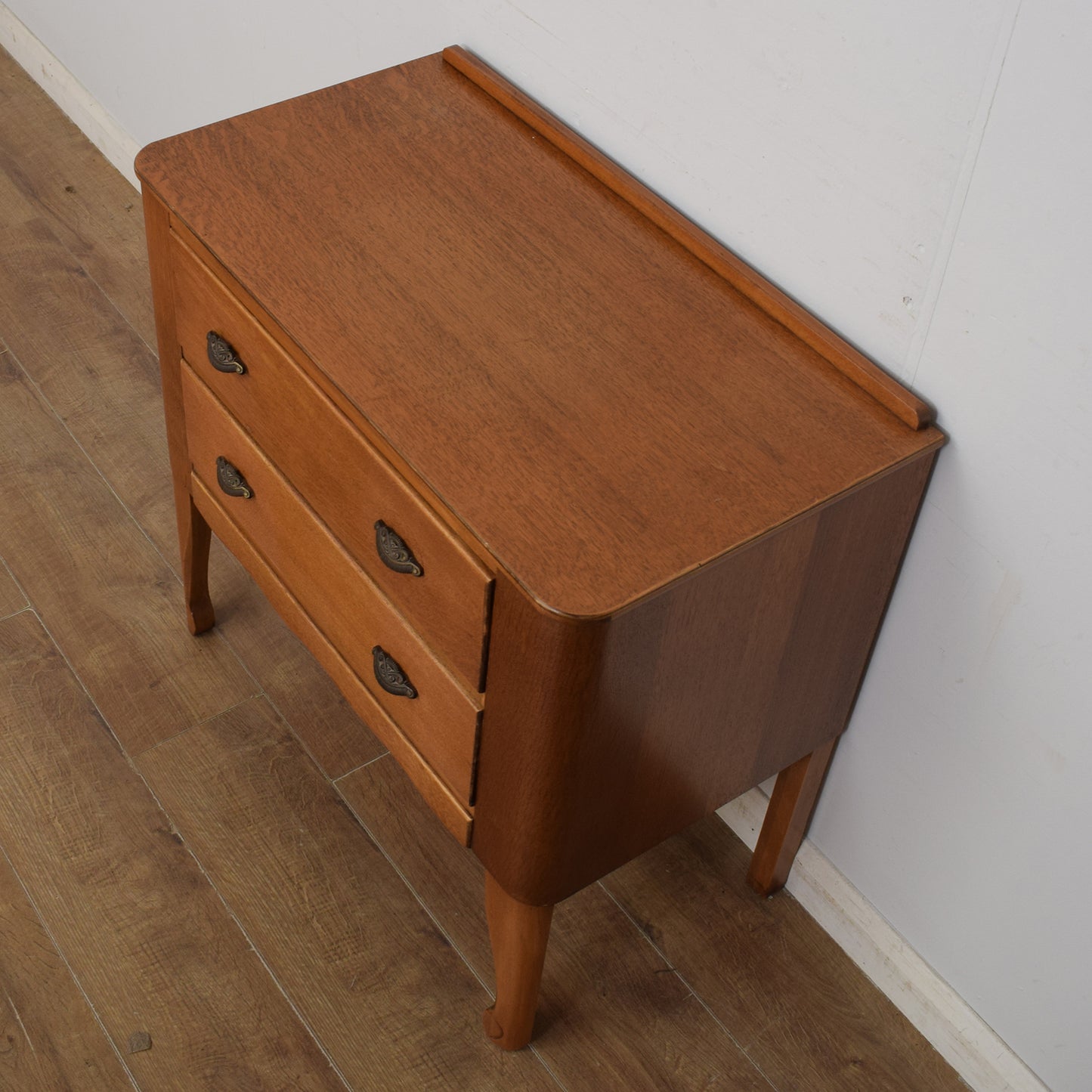 Oak Veneer Chest of Drawers