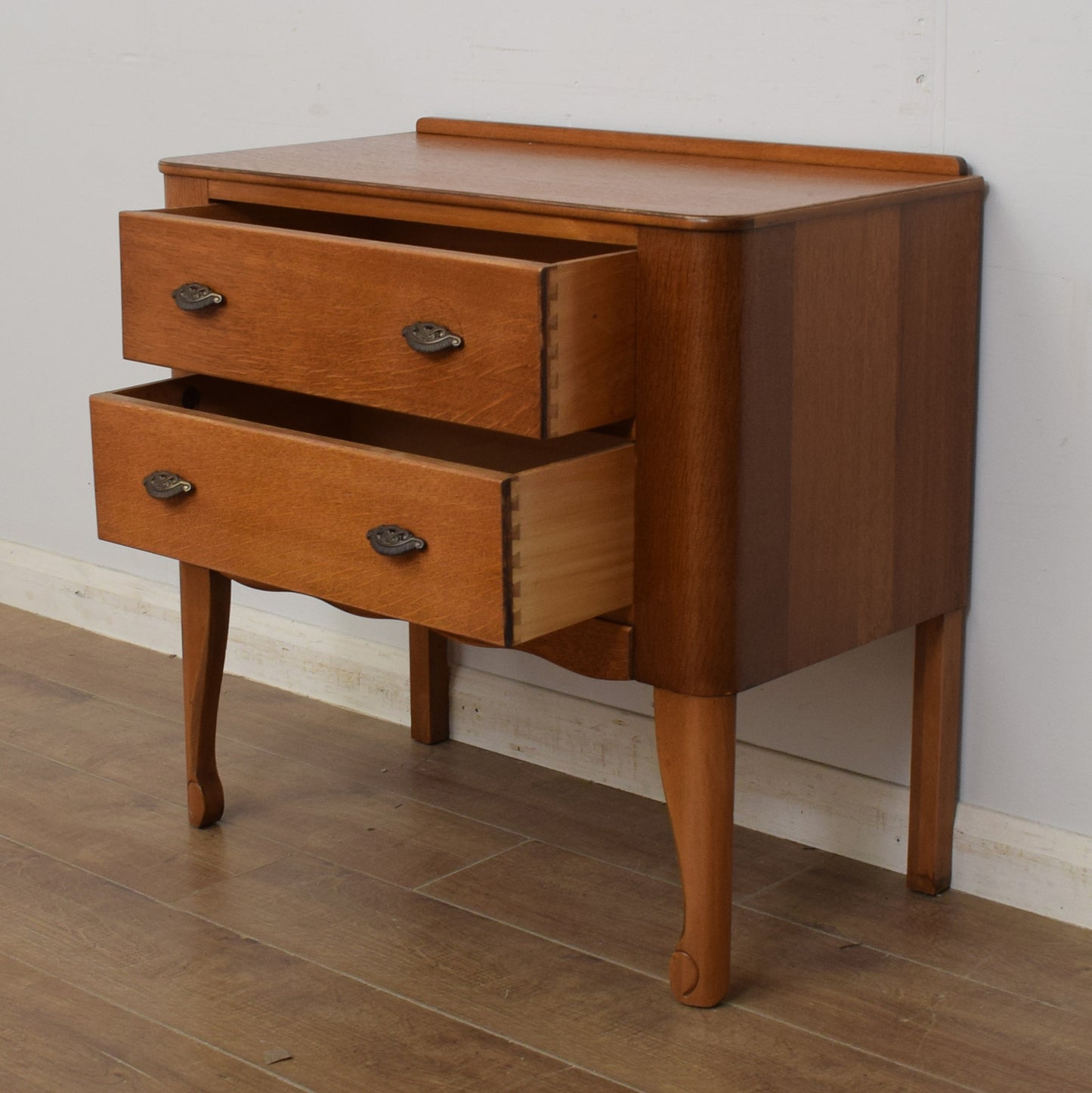 Oak Veneer Chest of Drawers