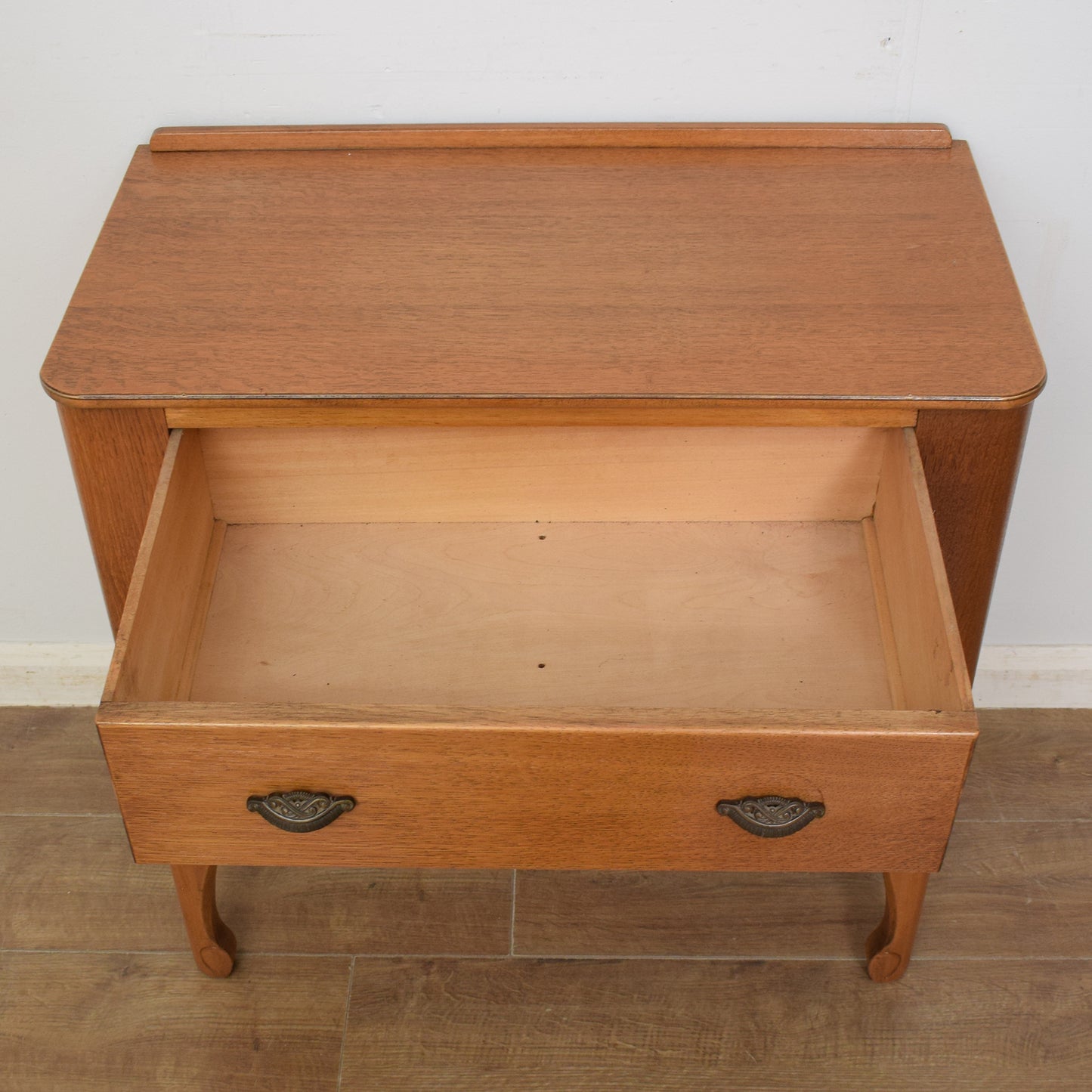 Oak Veneer Chest of Drawers