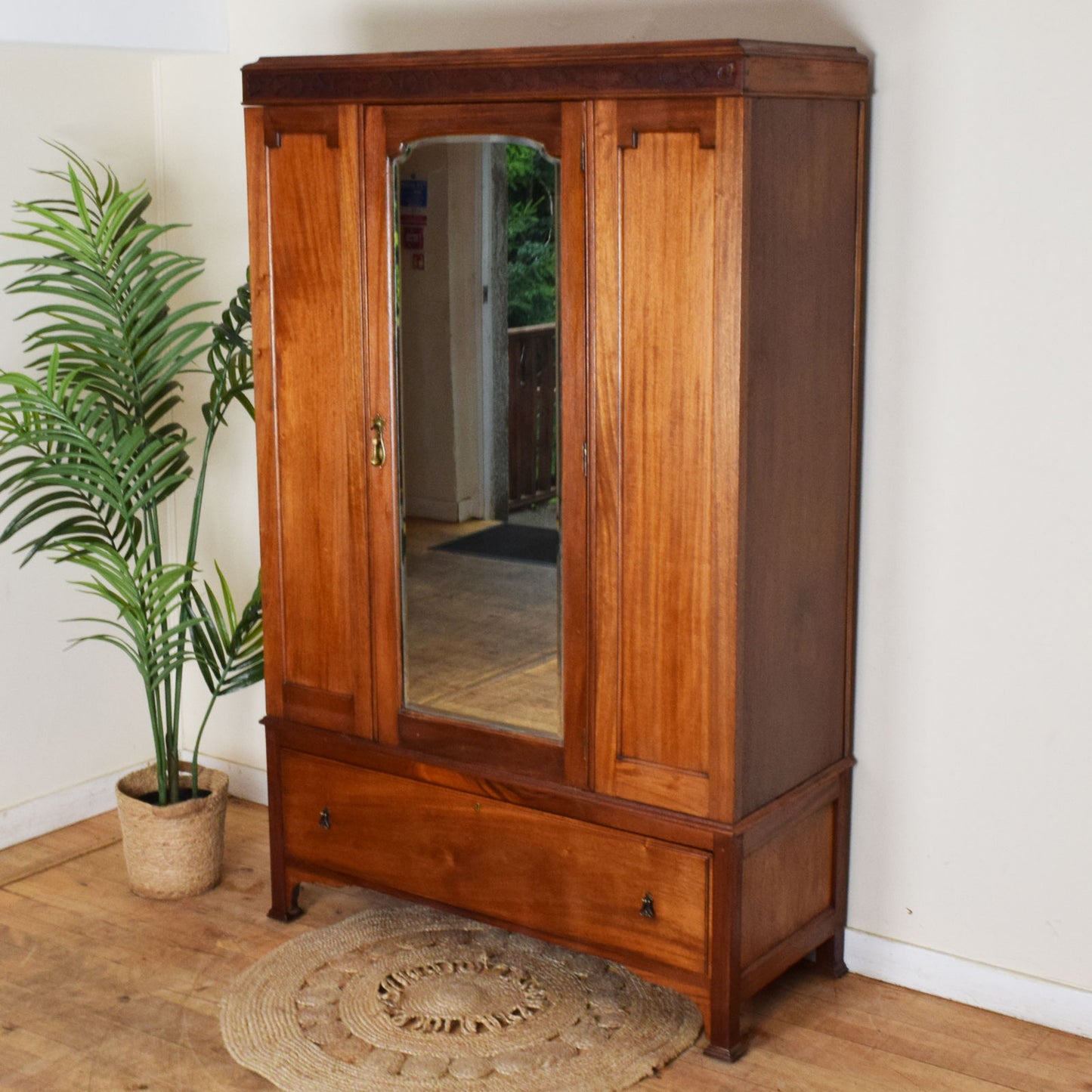 Mirrored Mahogany Hallrobe