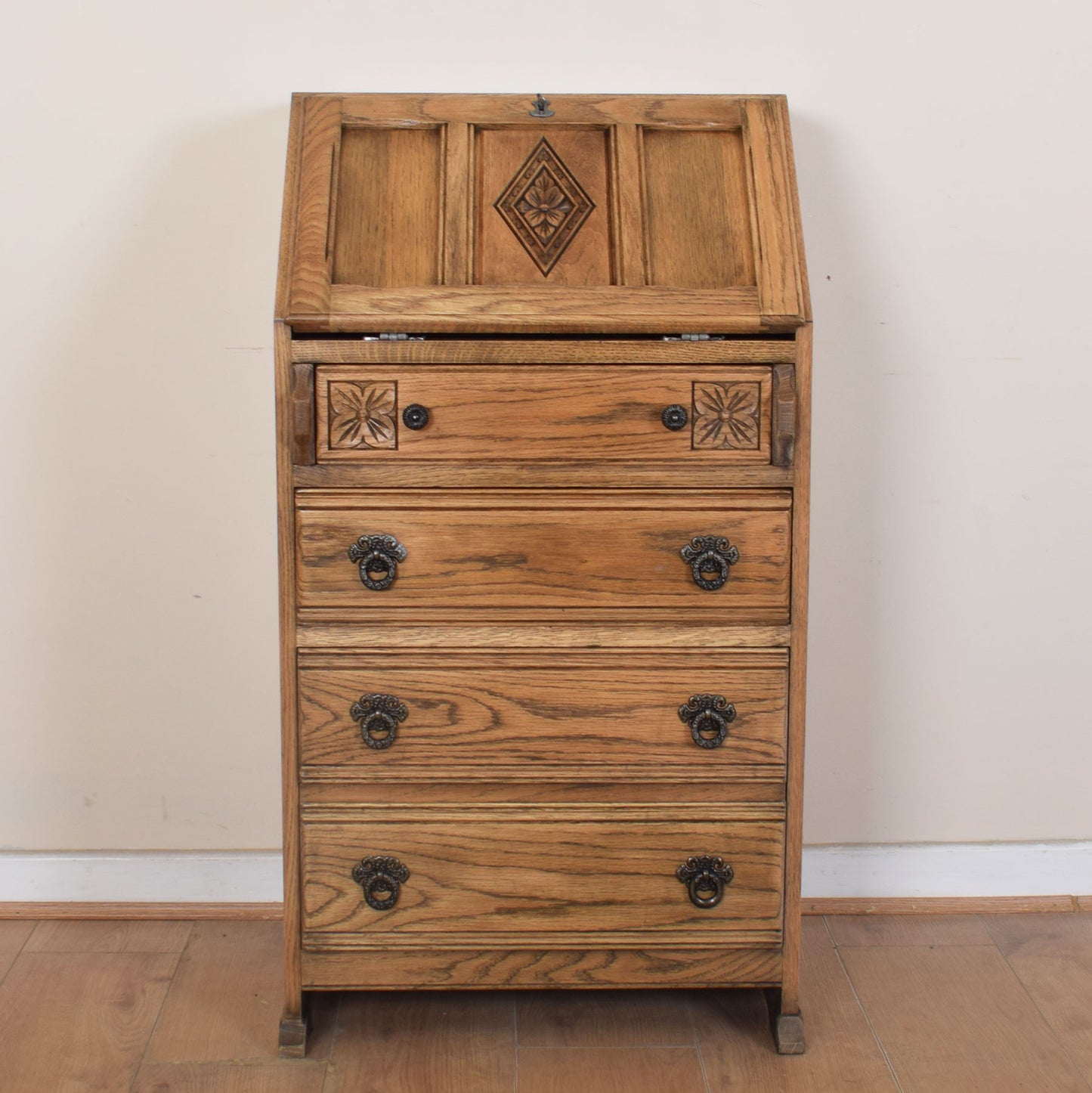 Old Charm Slim Bureau