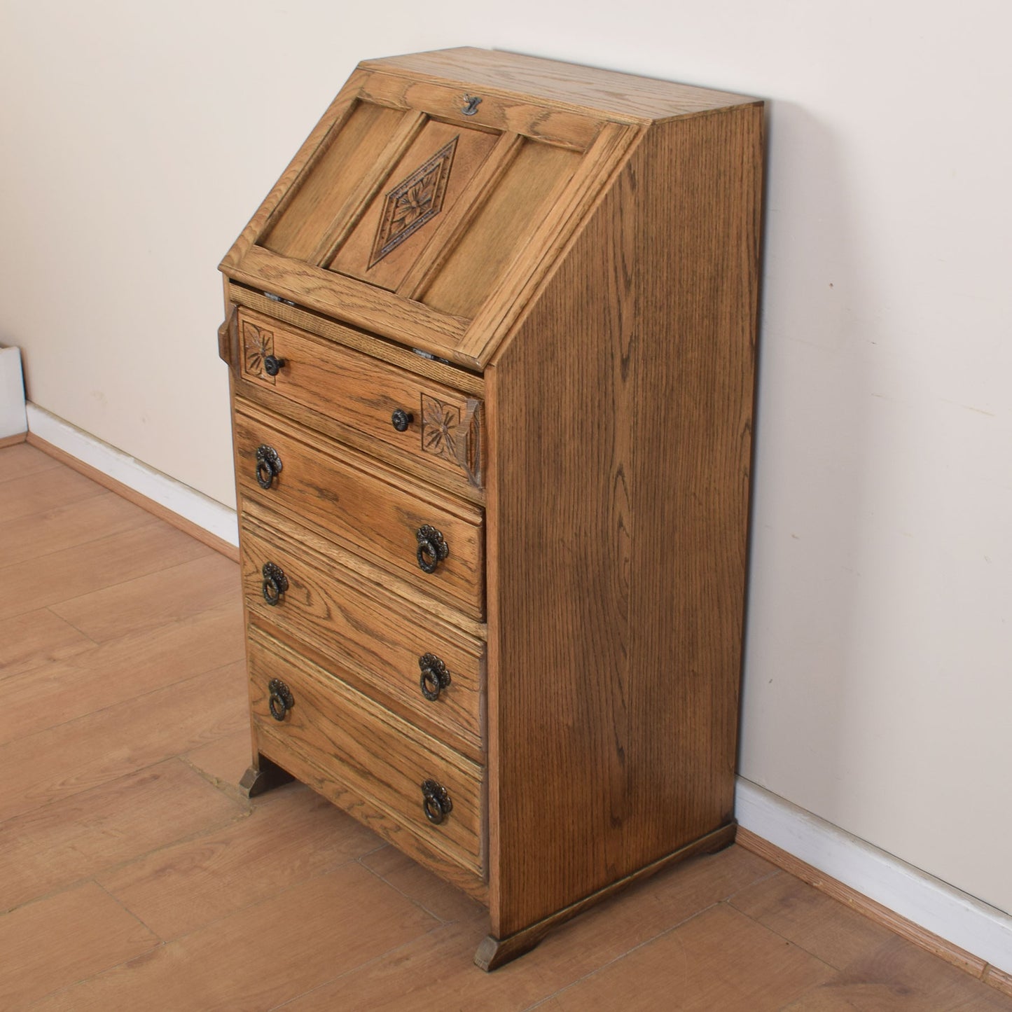 Old Charm Slim Bureau