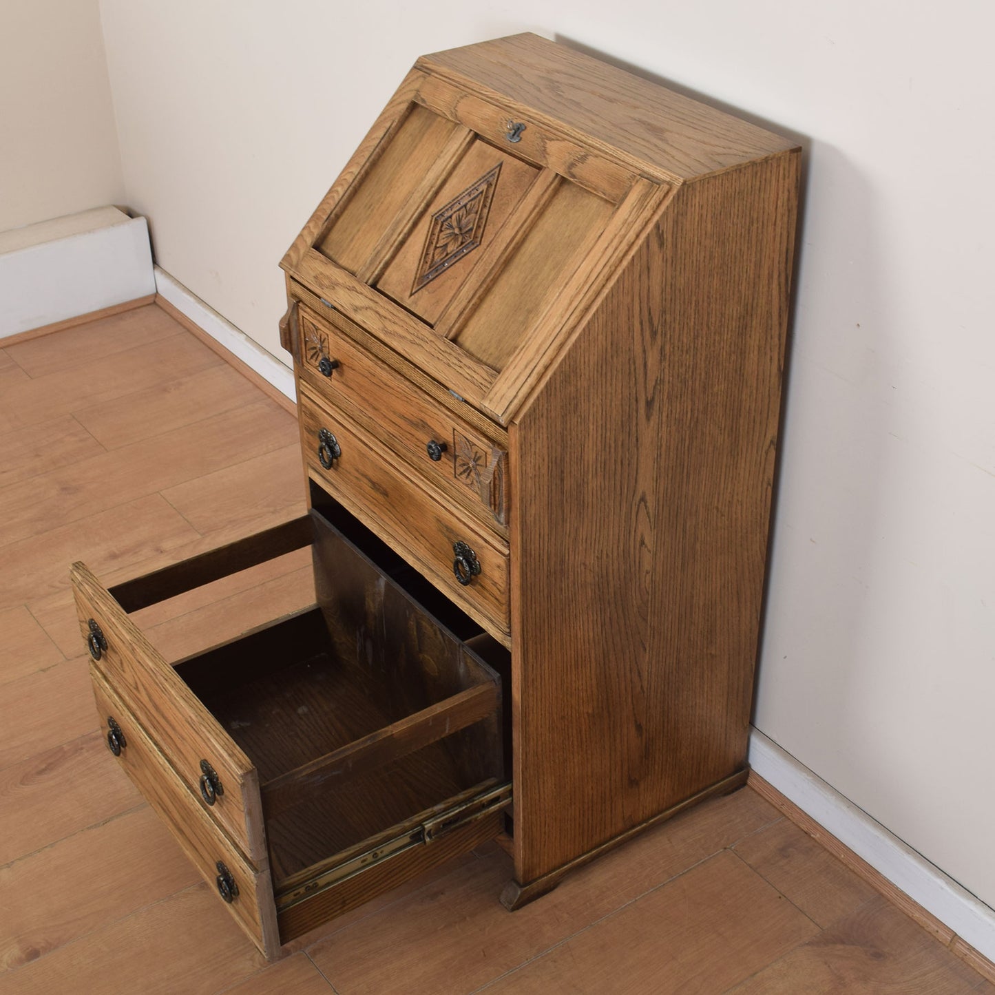 Old Charm Slim Bureau