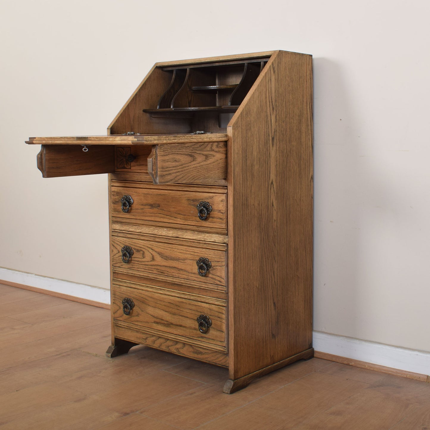 Old Charm Slim Bureau