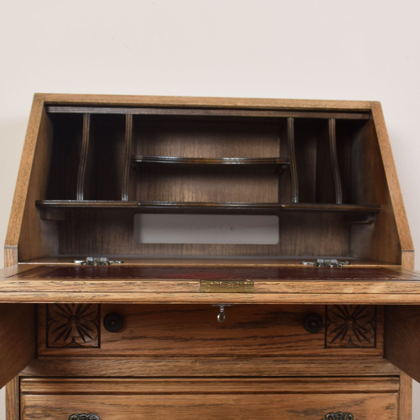 Old Charm Slim Bureau