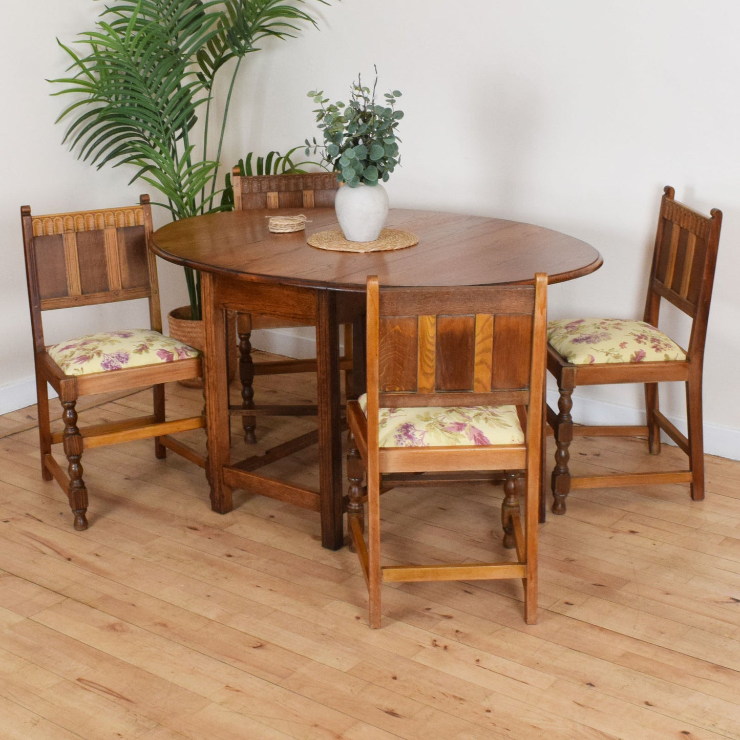 Drop Leaf Table and Four