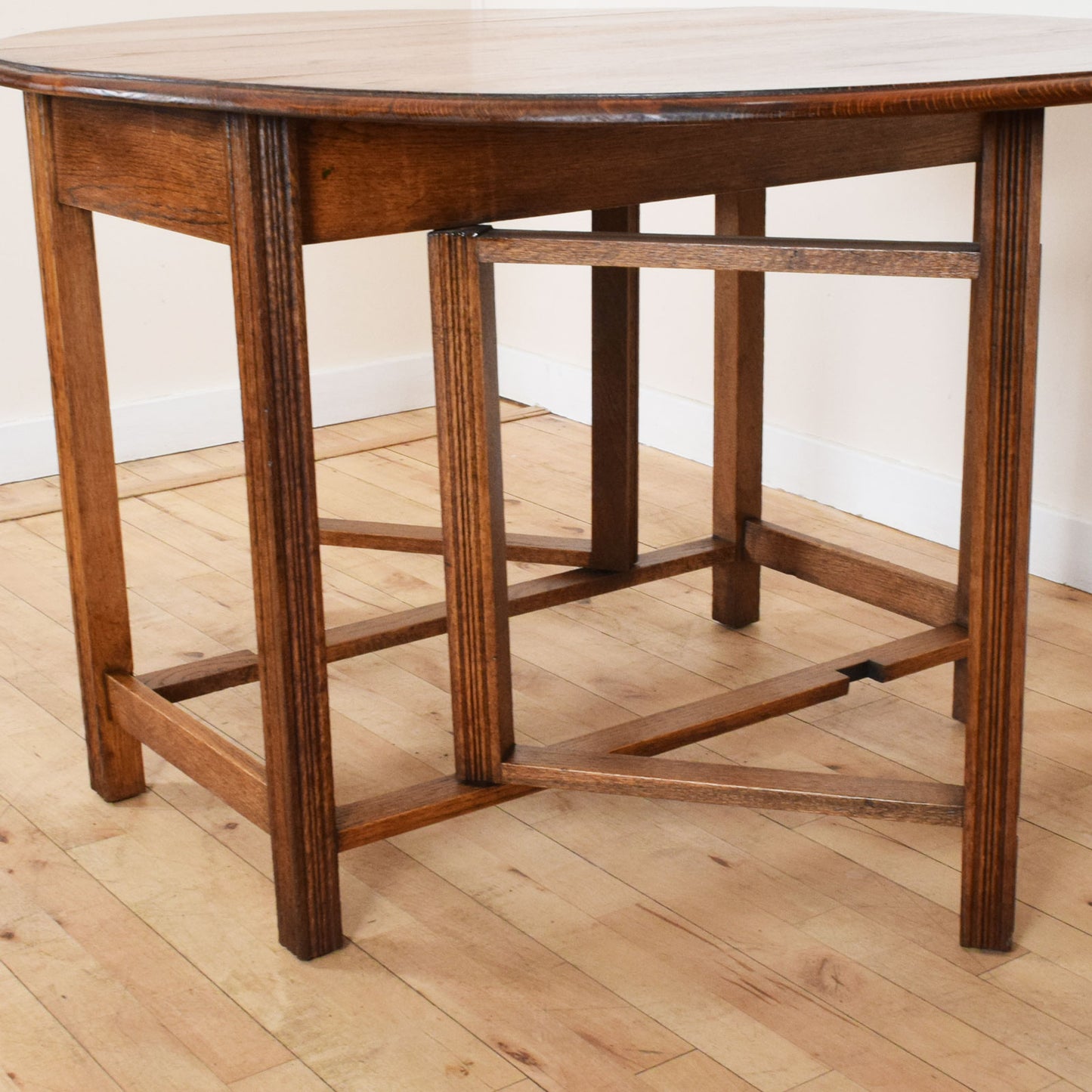 Drop Leaf Table and Four