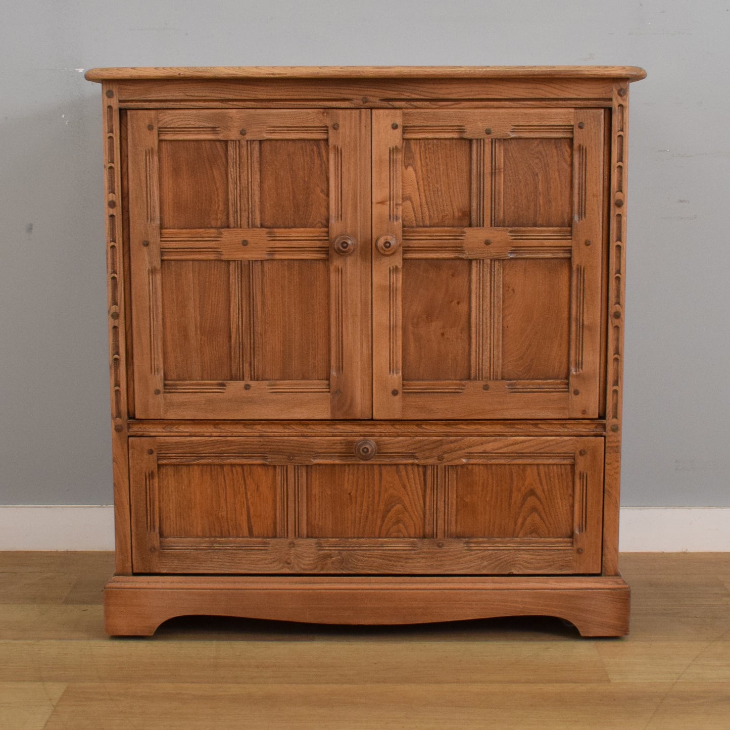 Ercol Media Cabinet