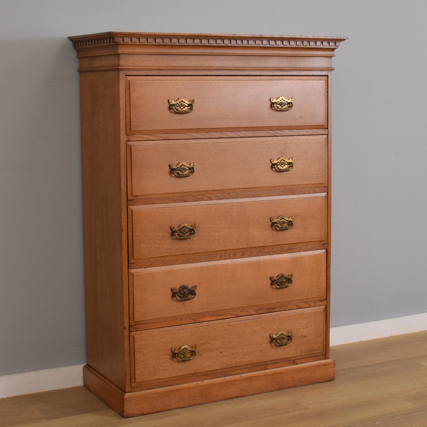Large Oak Chest of Drawers