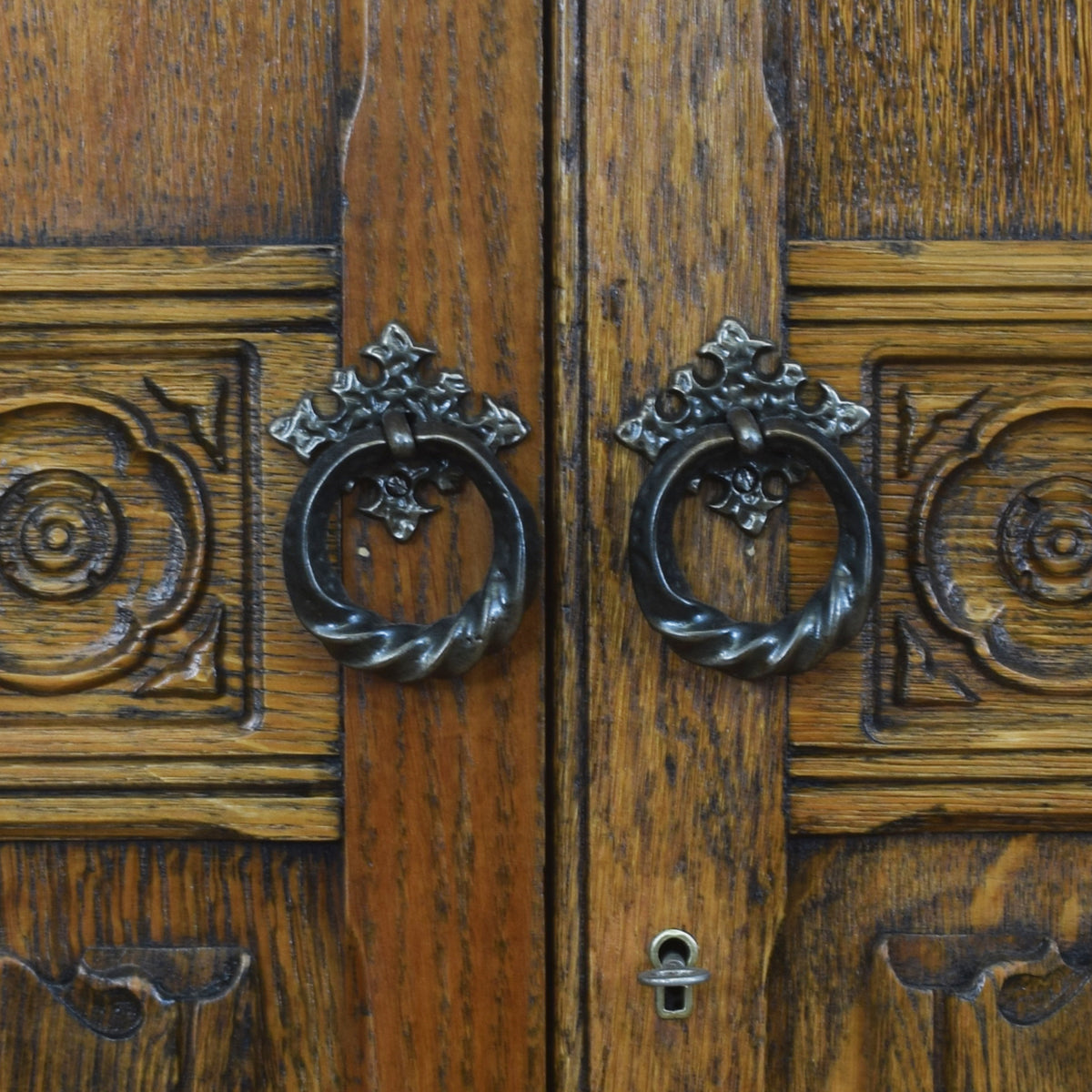 Small Linenford Wardrobe