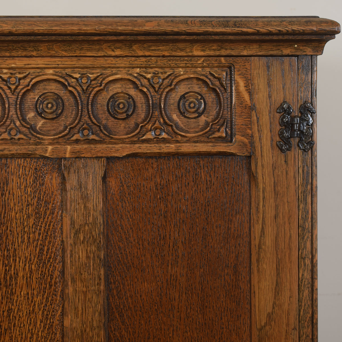 Small Linenford Wardrobe