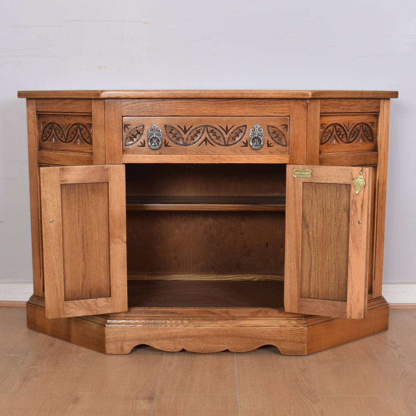 Old Charm TV Cabinet