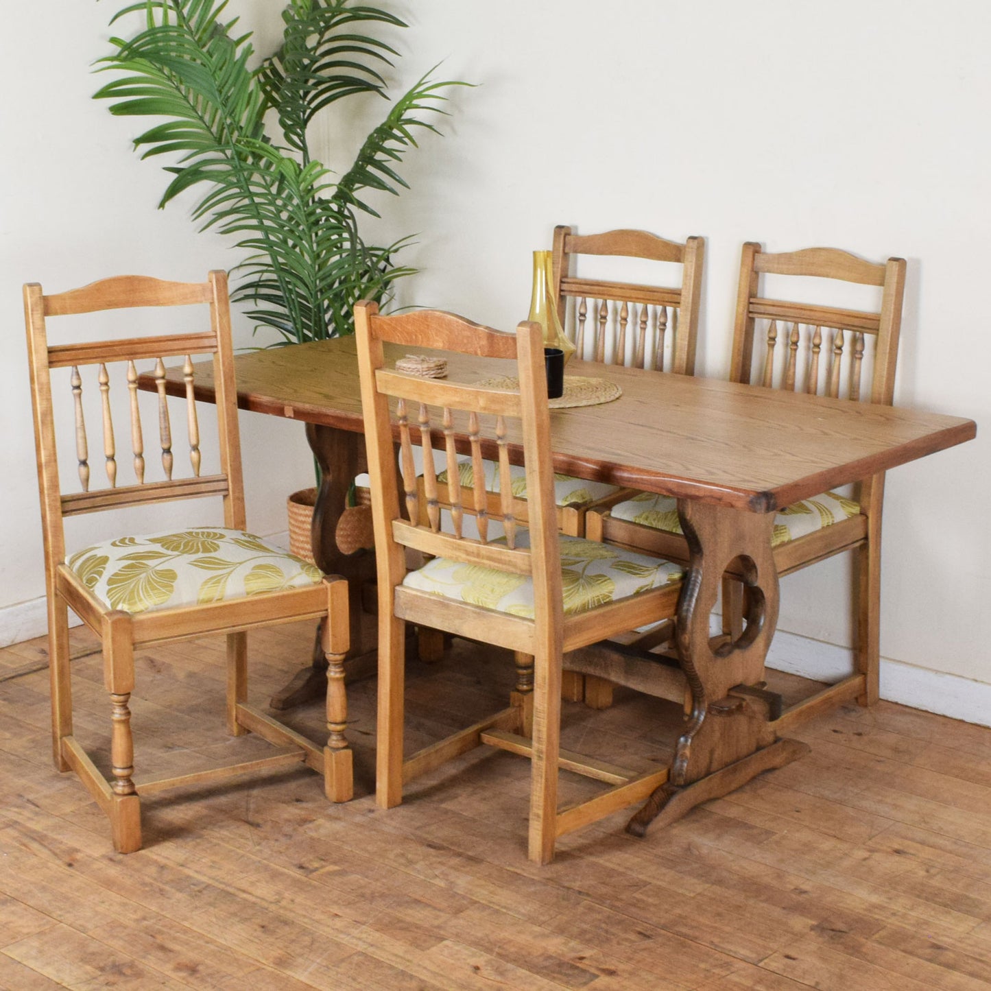 Farmhouse Oak Table and Four