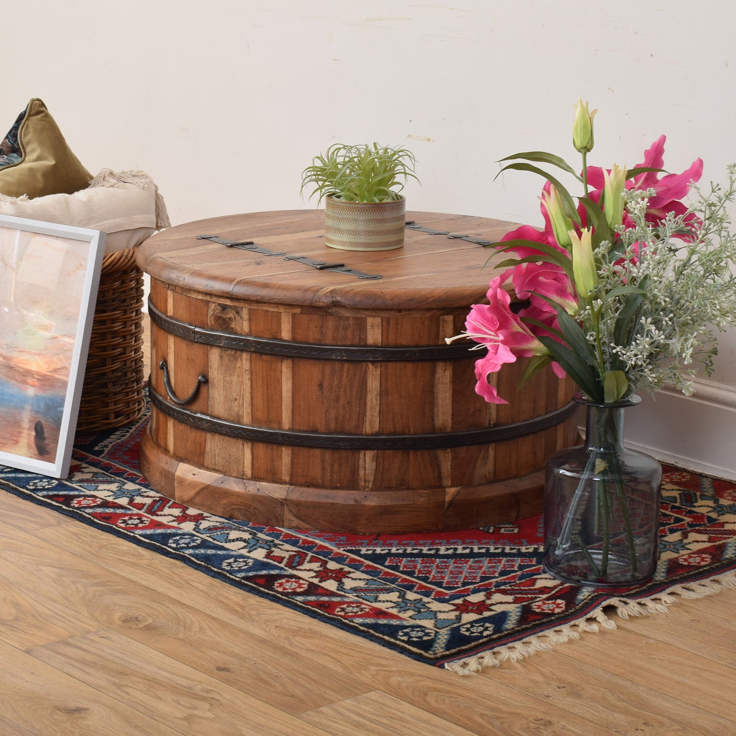 Circular Mangowood Chest