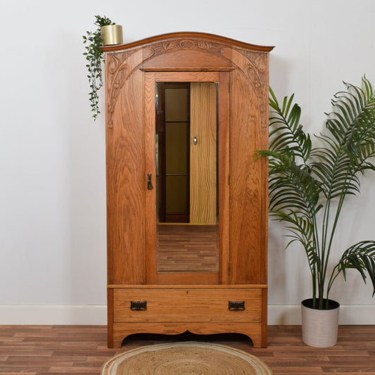 Oak Hallrobe