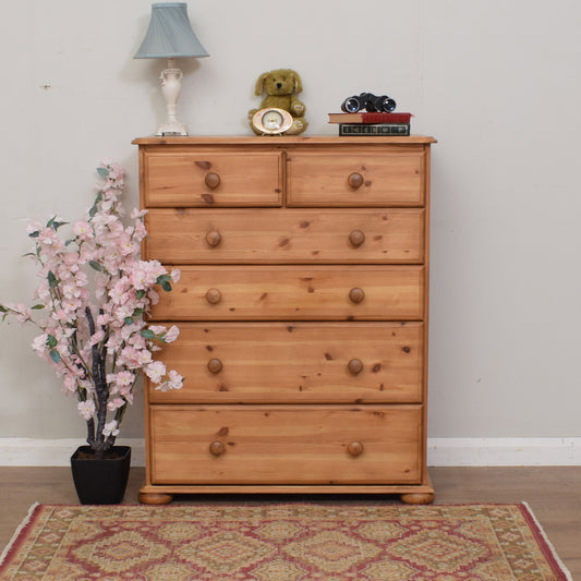 Pine Chest of Drawers