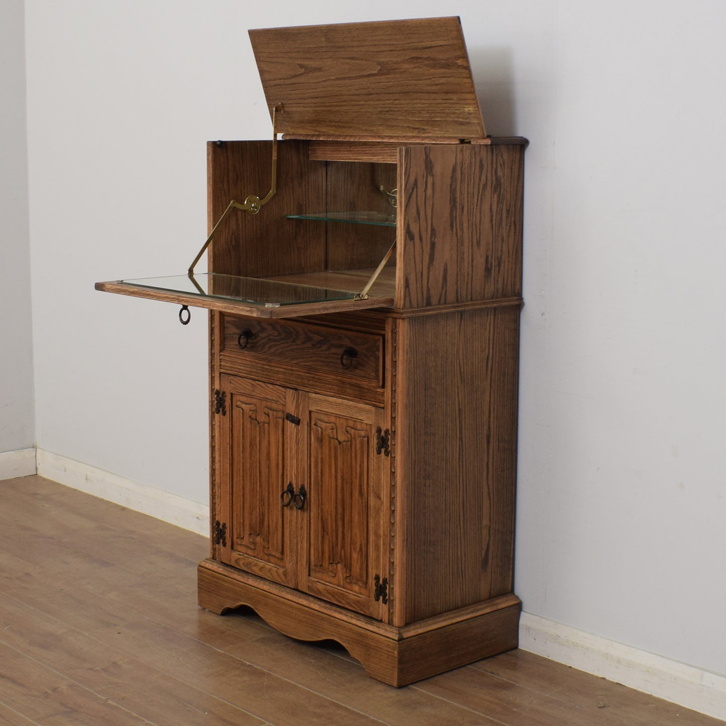 Jaycee Drinks Cabinet