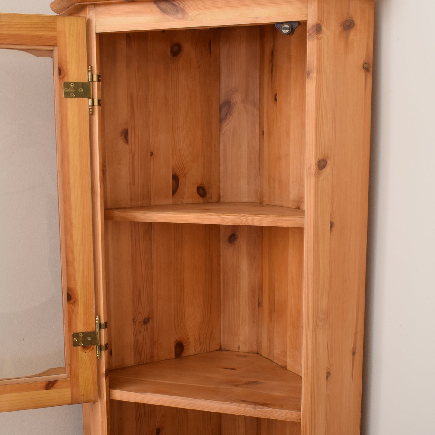 Pine Corner Unit