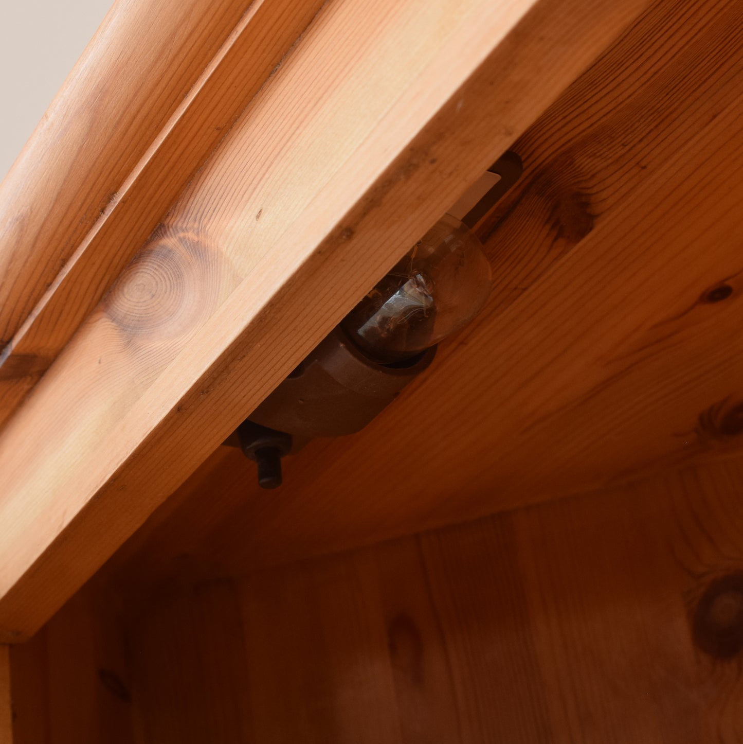 Pine Corner Unit