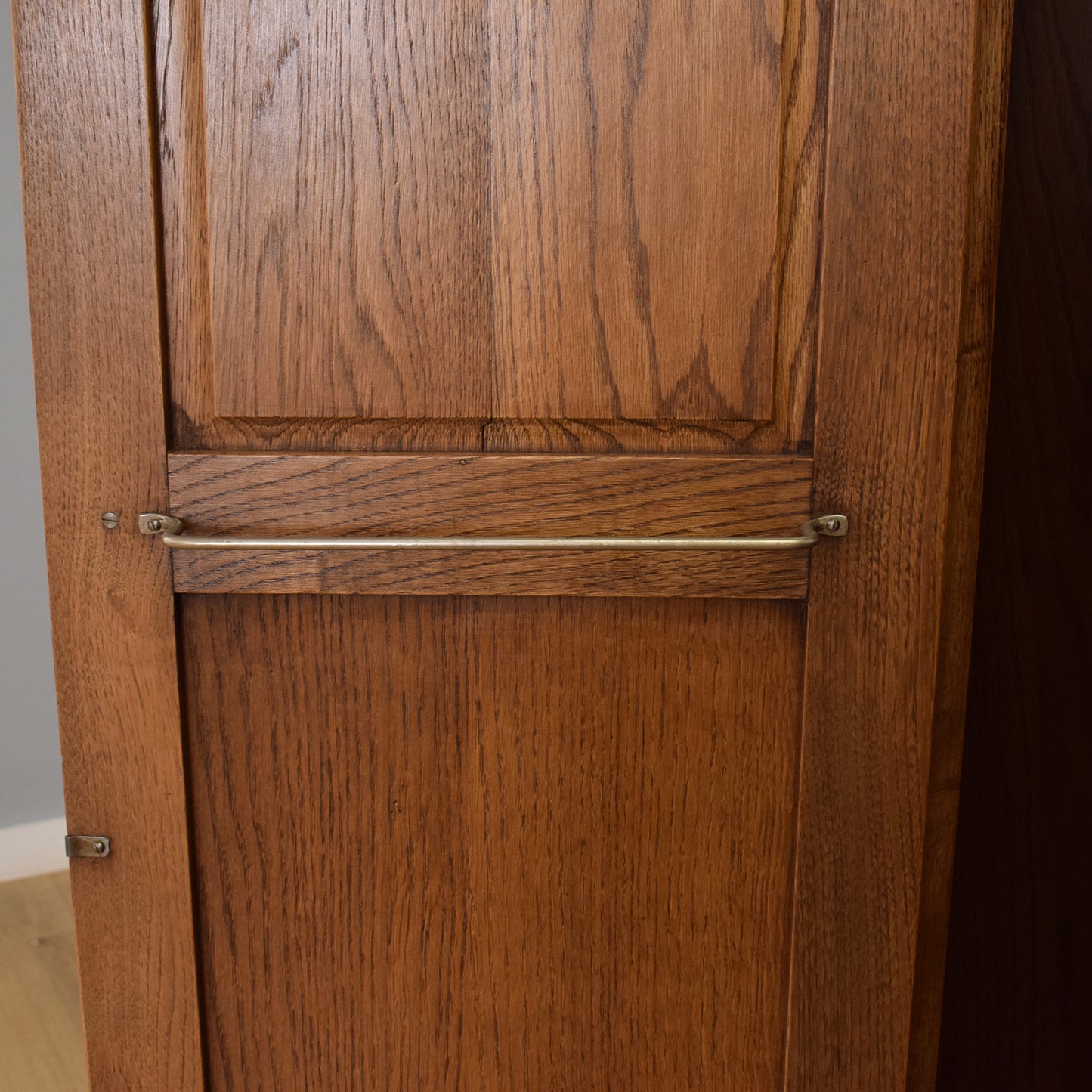 Small Old Charm Gents Wardrobe