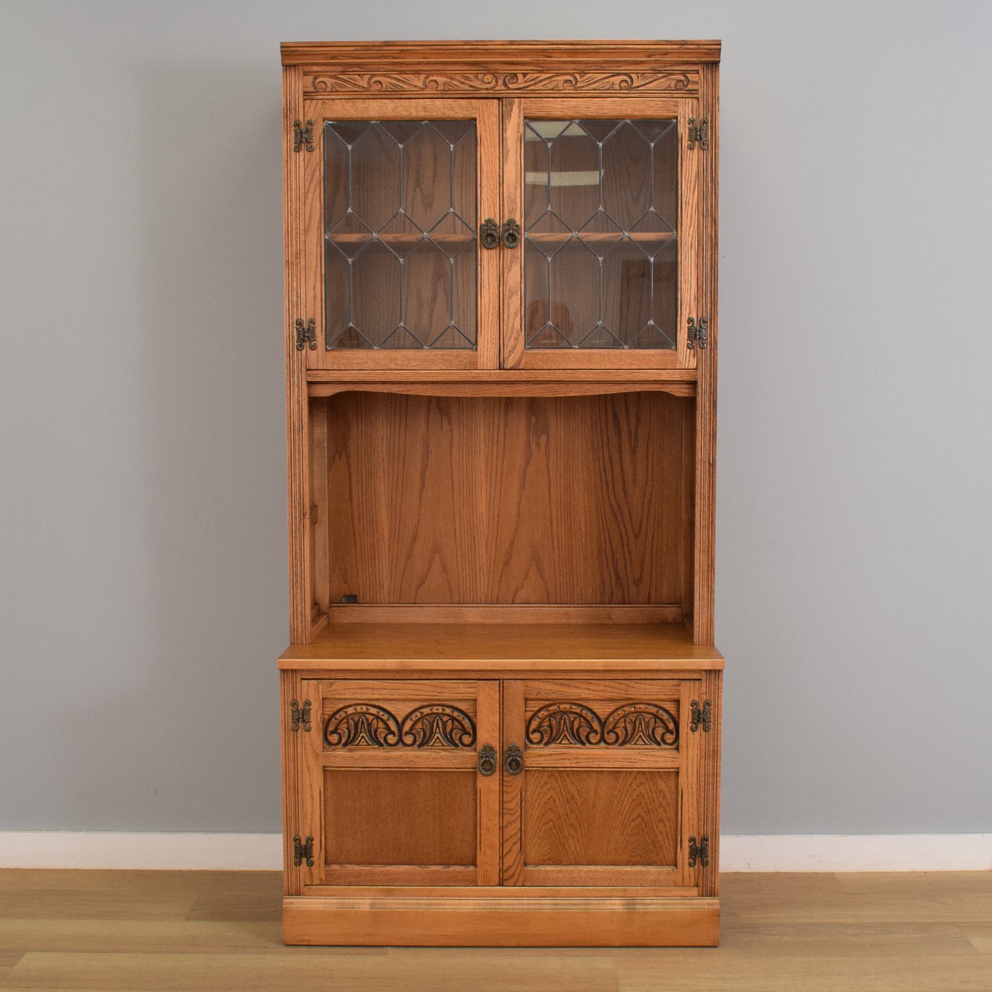 'Old Charm' Display Dresser