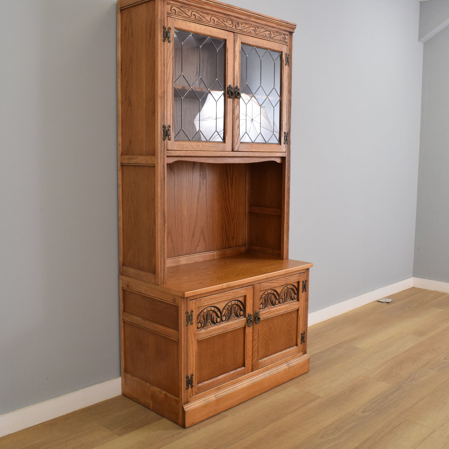 'Old Charm' Display Dresser