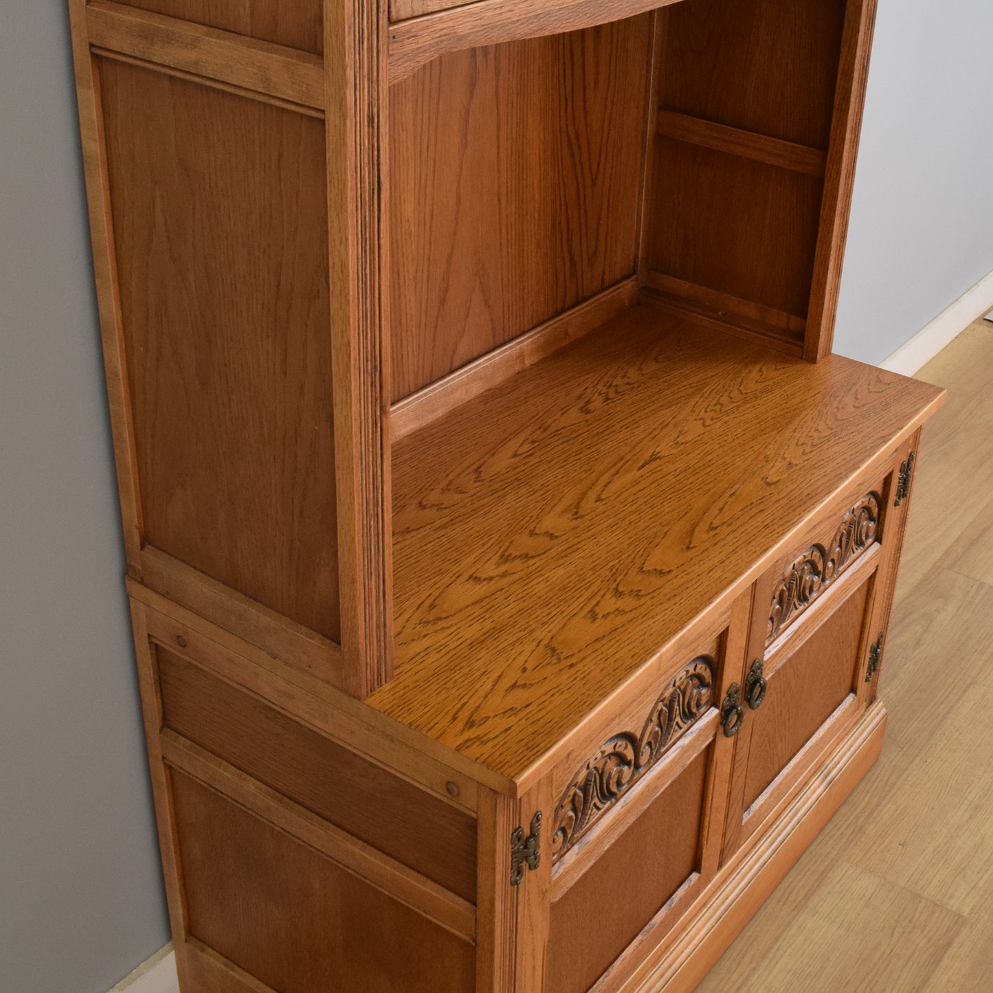 'Old Charm' Display Dresser