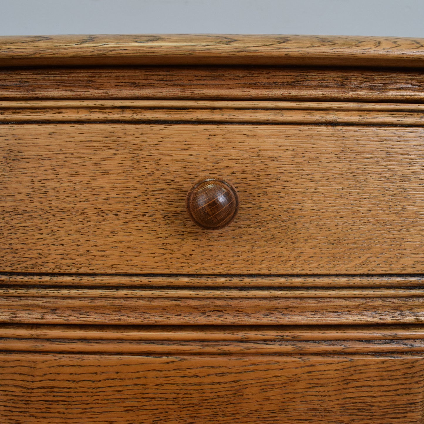 Priory-Style Dressing Table
