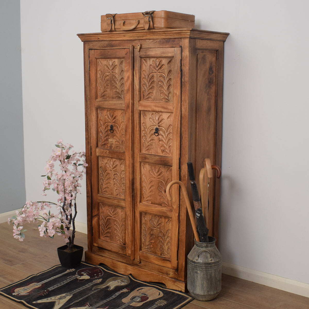 Mango Wardrobe