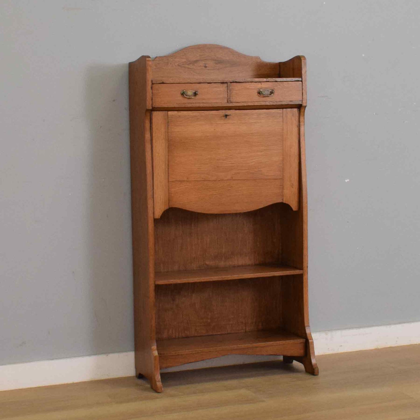 Oak Students Bureau